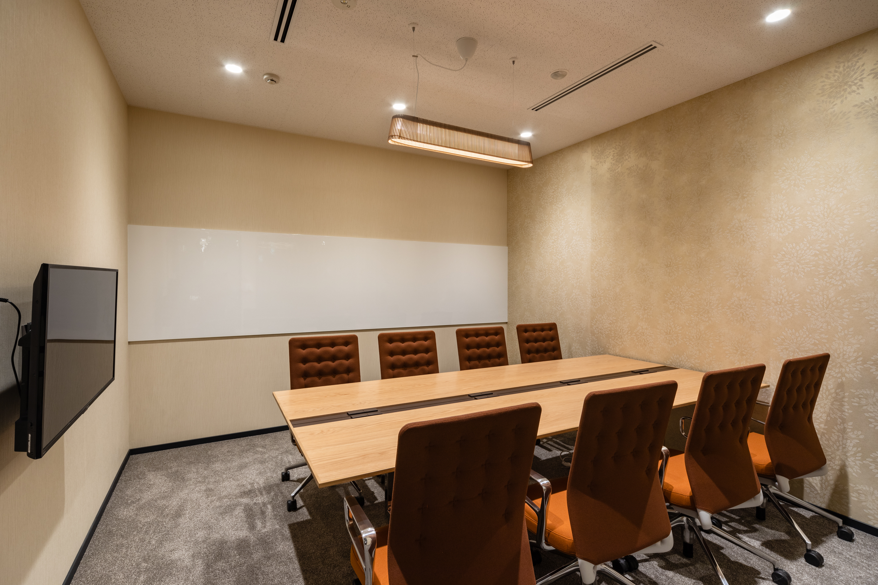 Qualiteg Meeting Room B